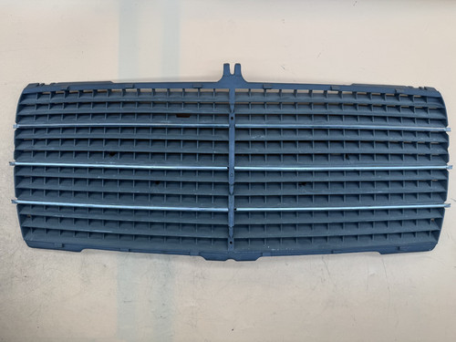 Mercedes w124 frontgrill - w124,